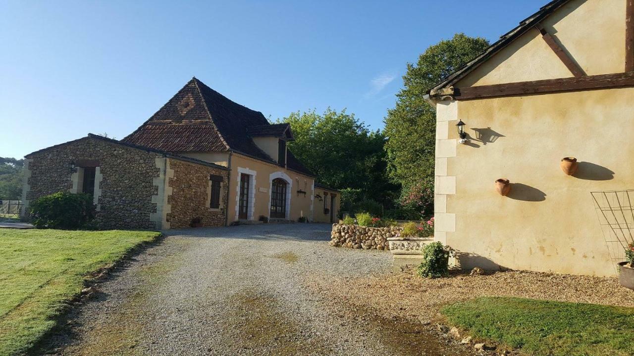 Chambres D'Hotes La Joubertie Salon Dış mekan fotoğraf